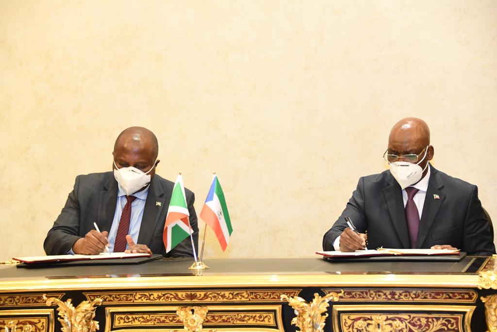 Urugendo rw’Umukuru w’Igihugu muri Guinée Équatoriale: Amasezerano 6 yo gufashanya yarashizweko  igikumu