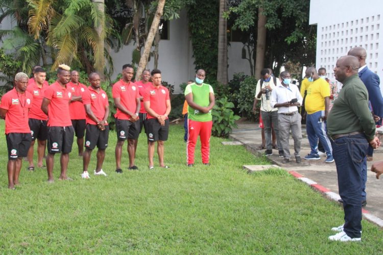 Umukuru w’Igihugu yabonanye n’abakinyi b’umurwi nserukira gihugu Intamba mu rugamba