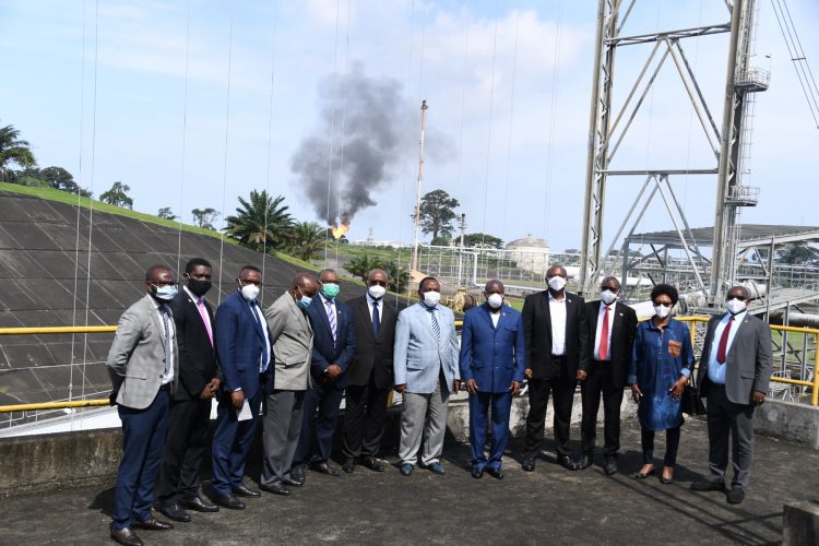 Umukuru w’Igihugu yagendeye ibibanza bimwe bimwe n’amahinguriro yo muri Guinée Equatoriale