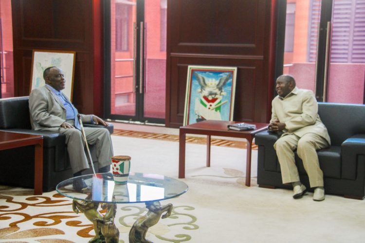 Ibihugu vy’Uburundi na Uganda vyipfuza gukomeza imigenderanire