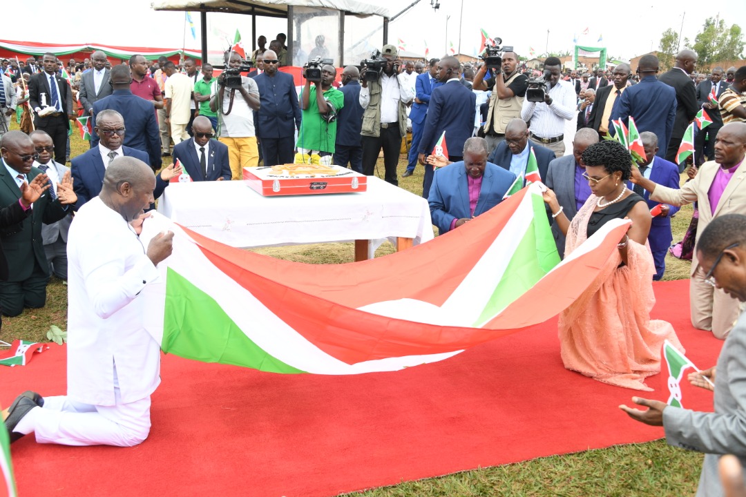 Amasengesho yo gushimira Imana ko yazigamye Uburundi mu mwaka wa 2020, kabaye akaryo ko kwerekana ubumwe buri hagati y’abemera Imana
