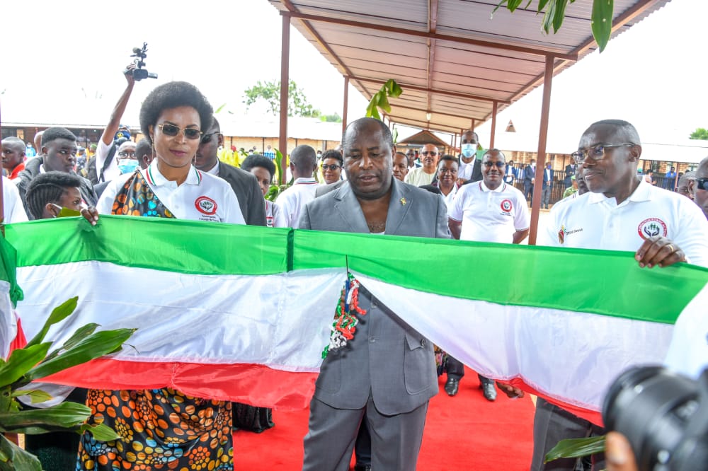 Umukuru w’Igihugu arashima ibikorwa vy’Ishirahamwe Umugiraneza mu gisata c’amagara y’abantu