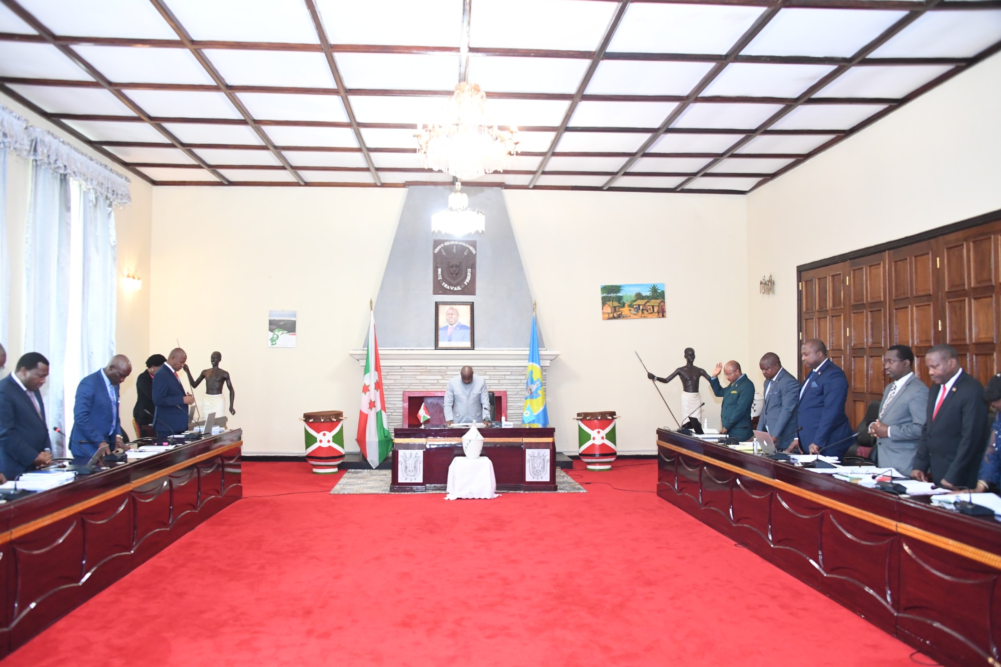 Kuraba ko Urwego Nshingwabikorwa rwa Reta ruramira abenegihugu nkuko bitegerezwa, intumbero y’umwiherero w’abagize urwo rwego uriko urabera mu ntara ya Gitega